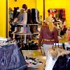 Магазины одежды и обуви в Русском